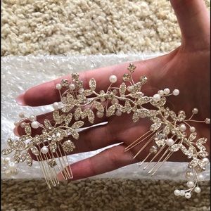 SOLD- Silver and pearl wedding hair piece